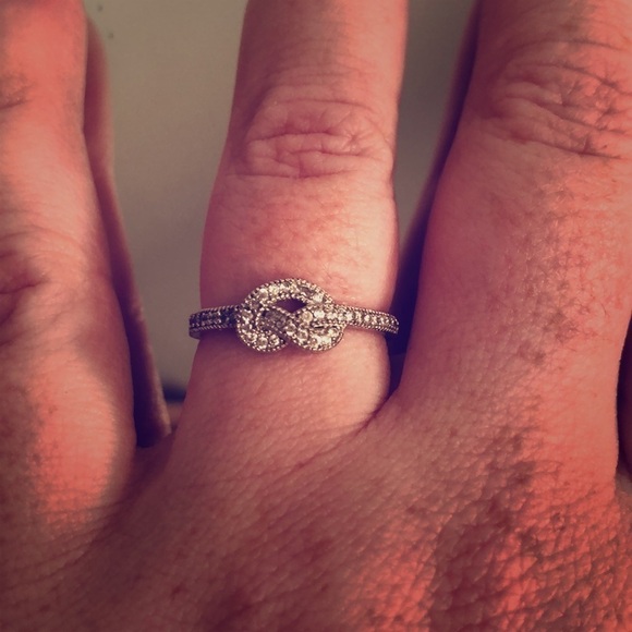 Sterling Silver Knot Ring - Picture 1 of 3